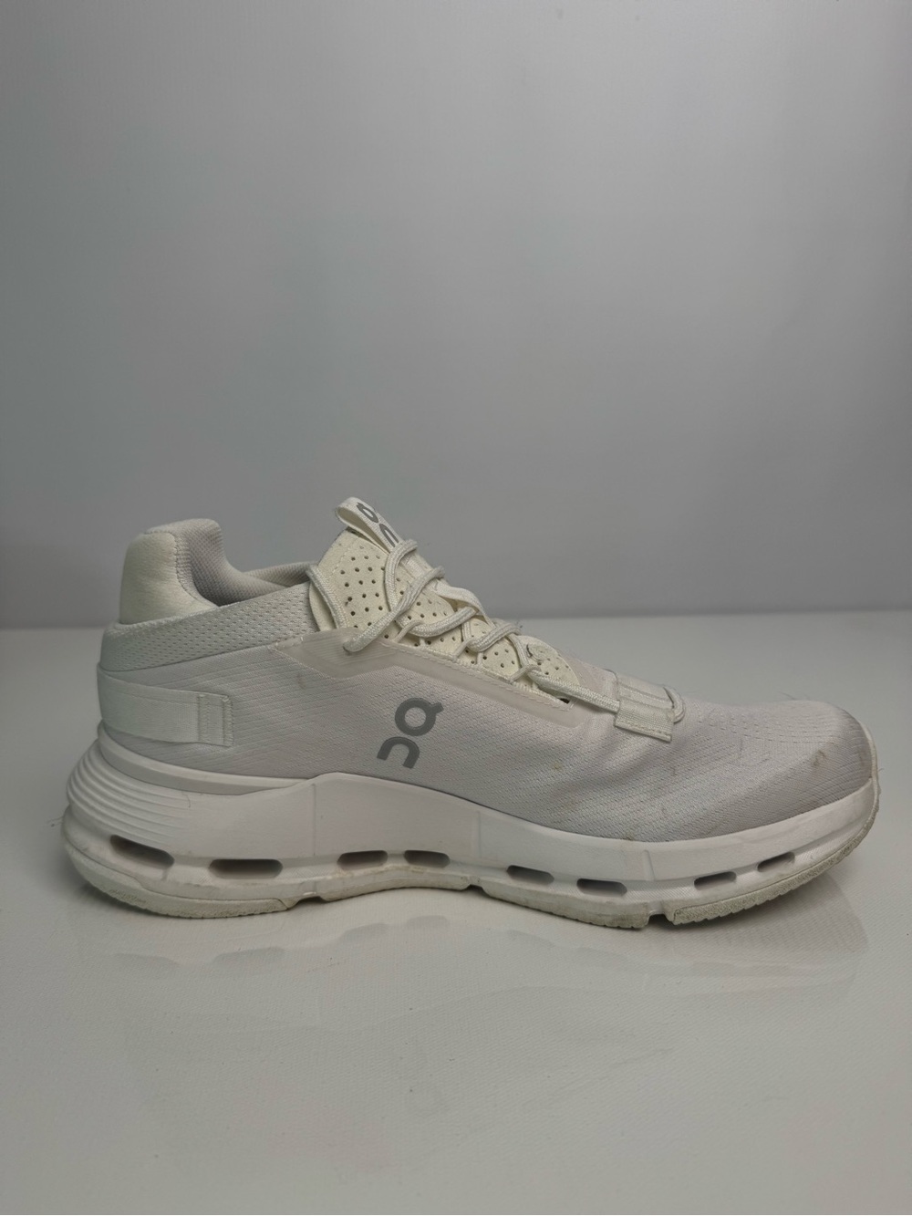 On Cloudnova 2 Men’s Sneakers Size 10 White Casual Training Shoes - Picture 7 of 13
